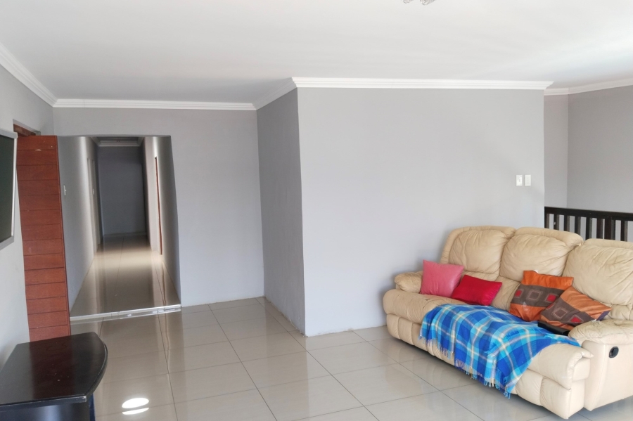 5 Bedroom Property for Sale in Birdwood Estate North West